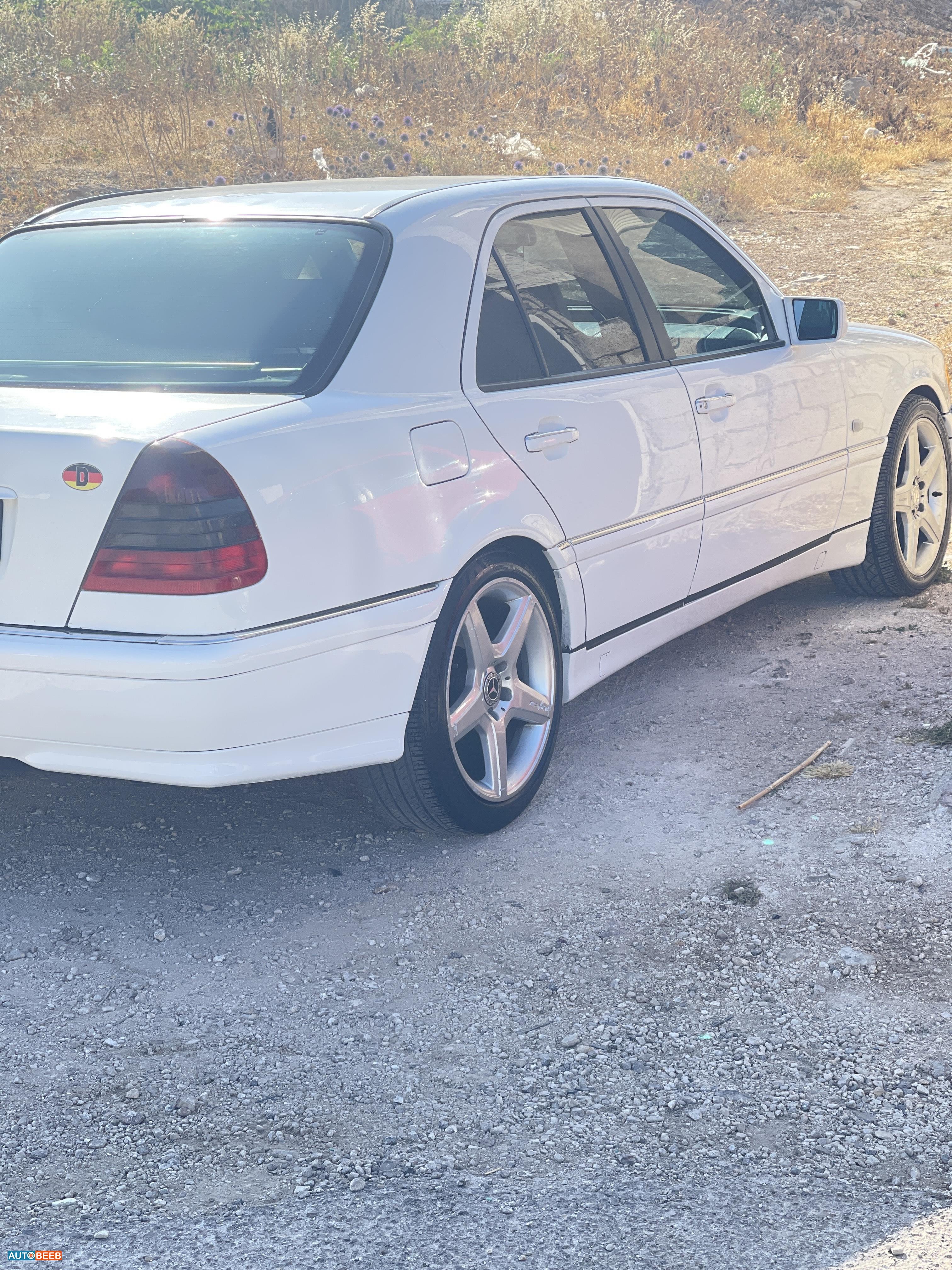 مرسيدس بنز C200 1995