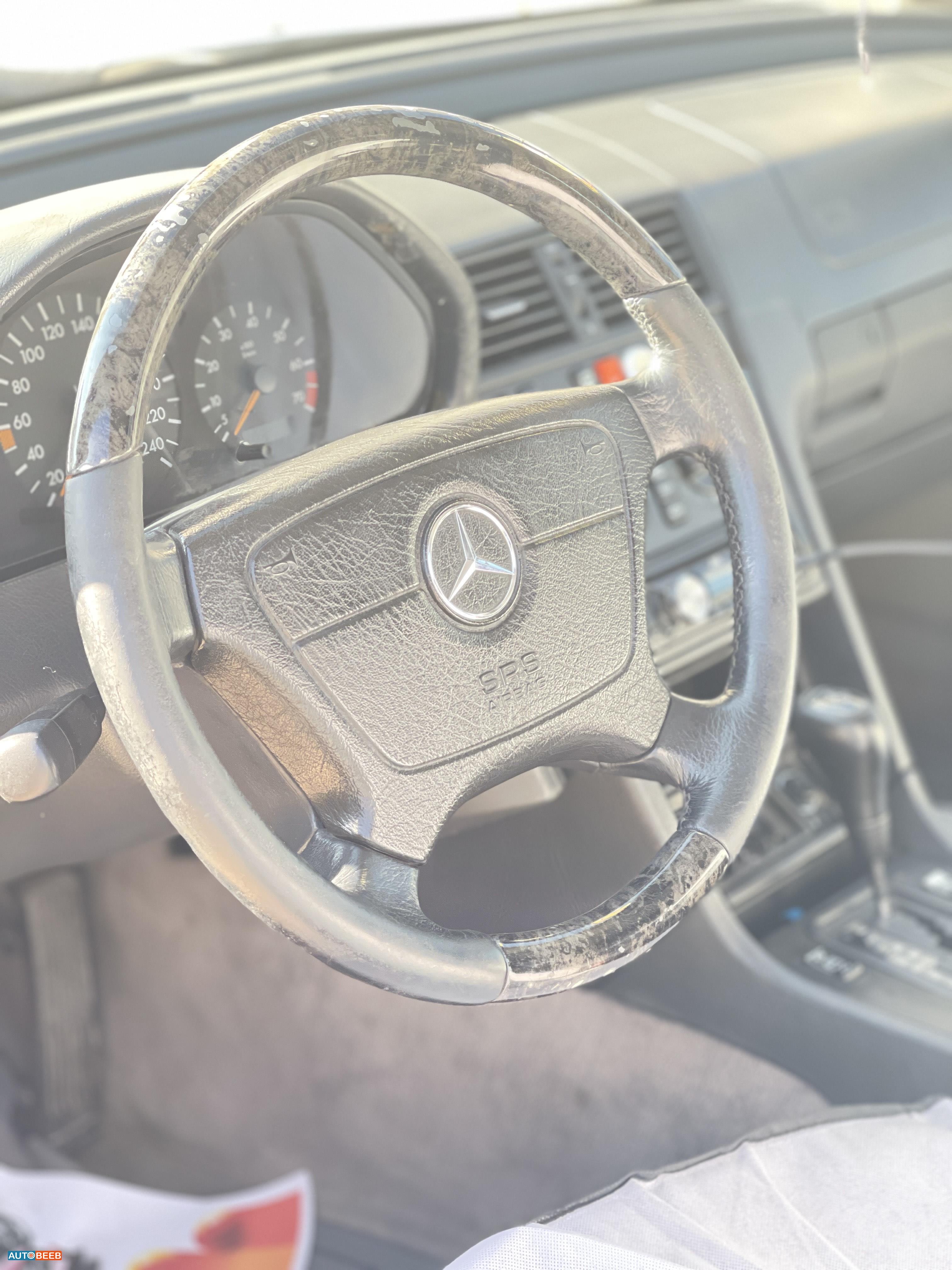 مرسيدس بنز C200 1995