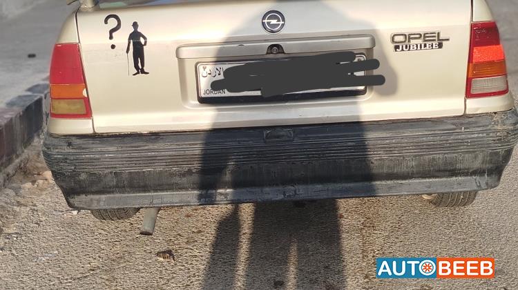 اوبل كاديت 1987