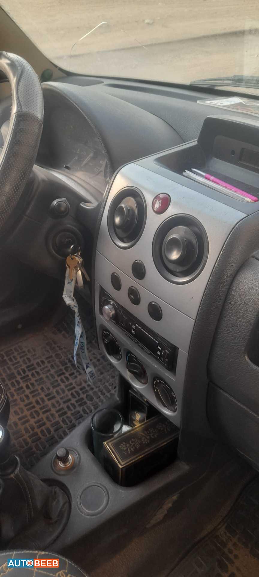 سيتروين بيرلينجو 2013