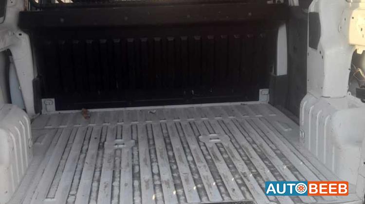 سيتروين بيرلينجو 2013