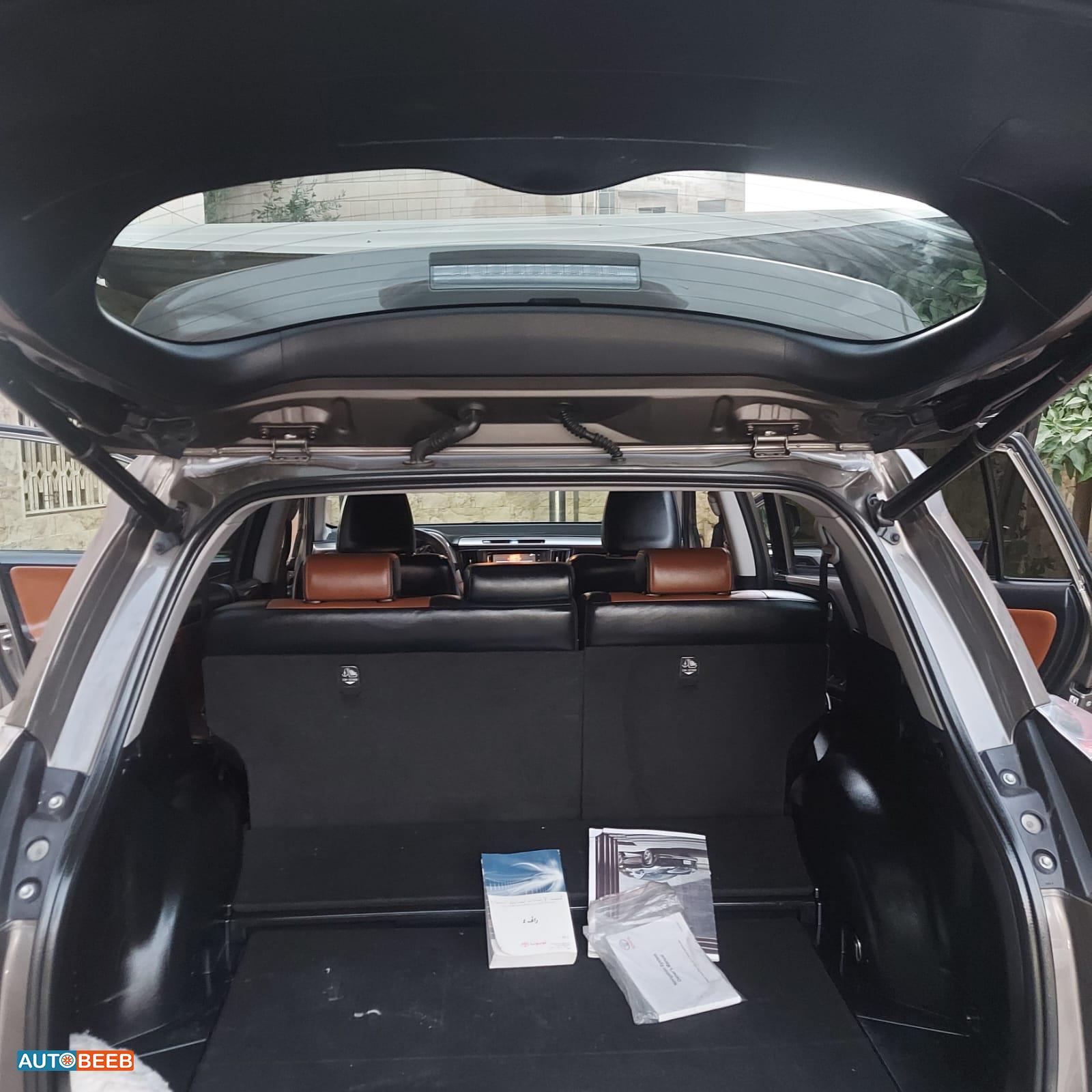 تويوتا راف فور 2017