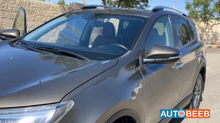 تويوتا راف فور 2017