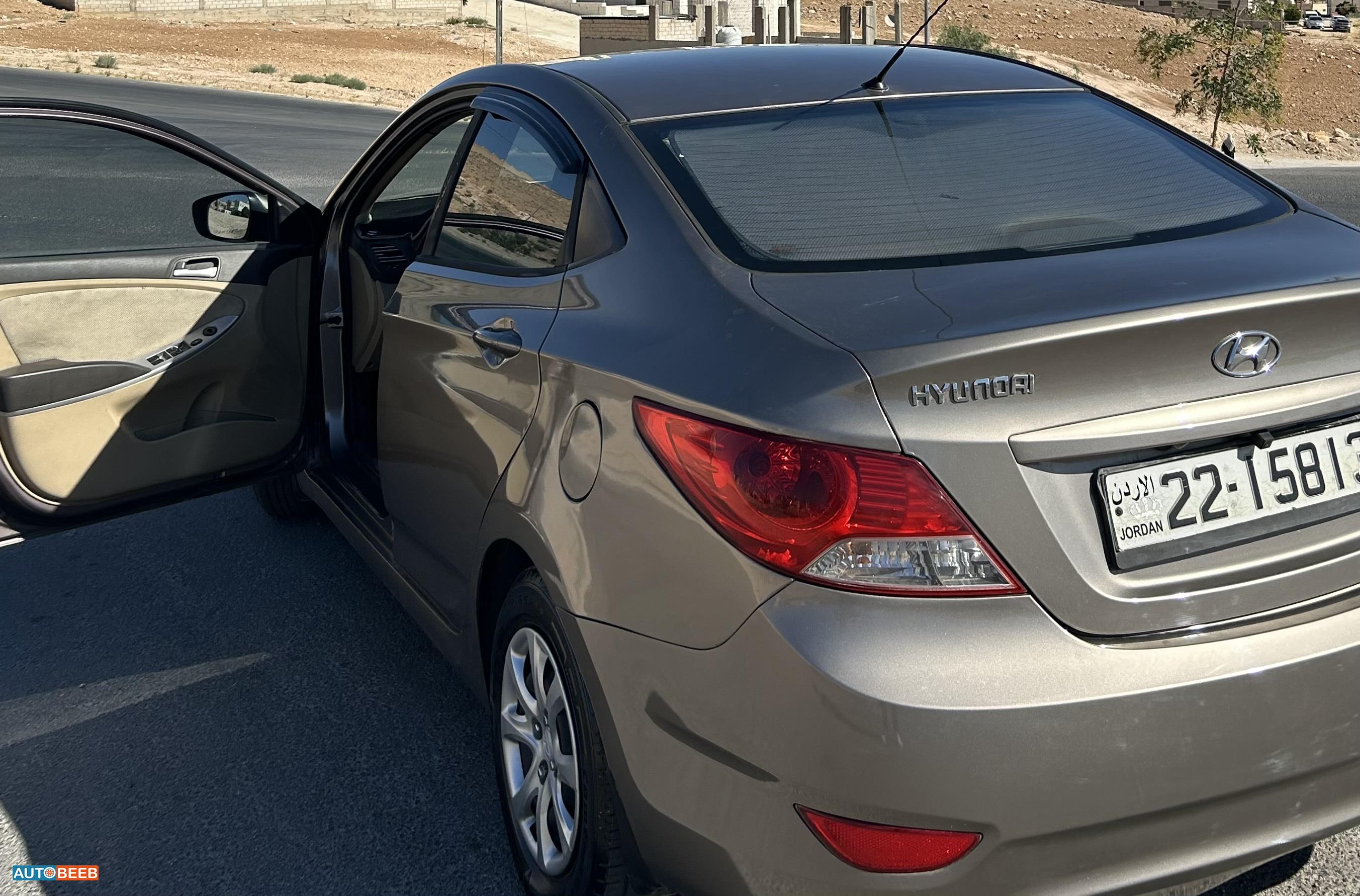 هيونداي اكسنت 2012