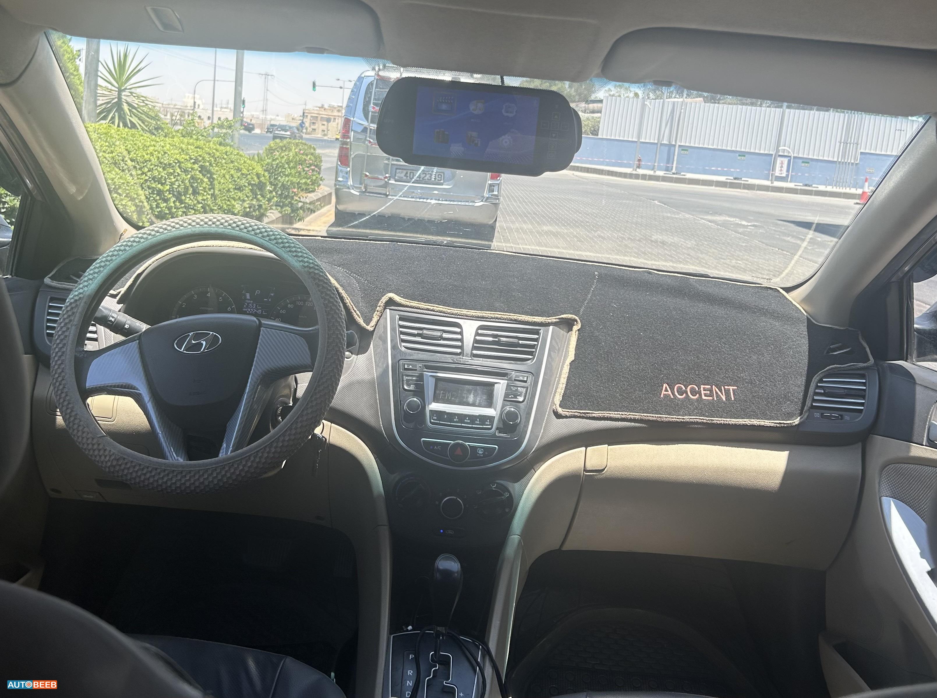 هيونداي اكسنت 2012