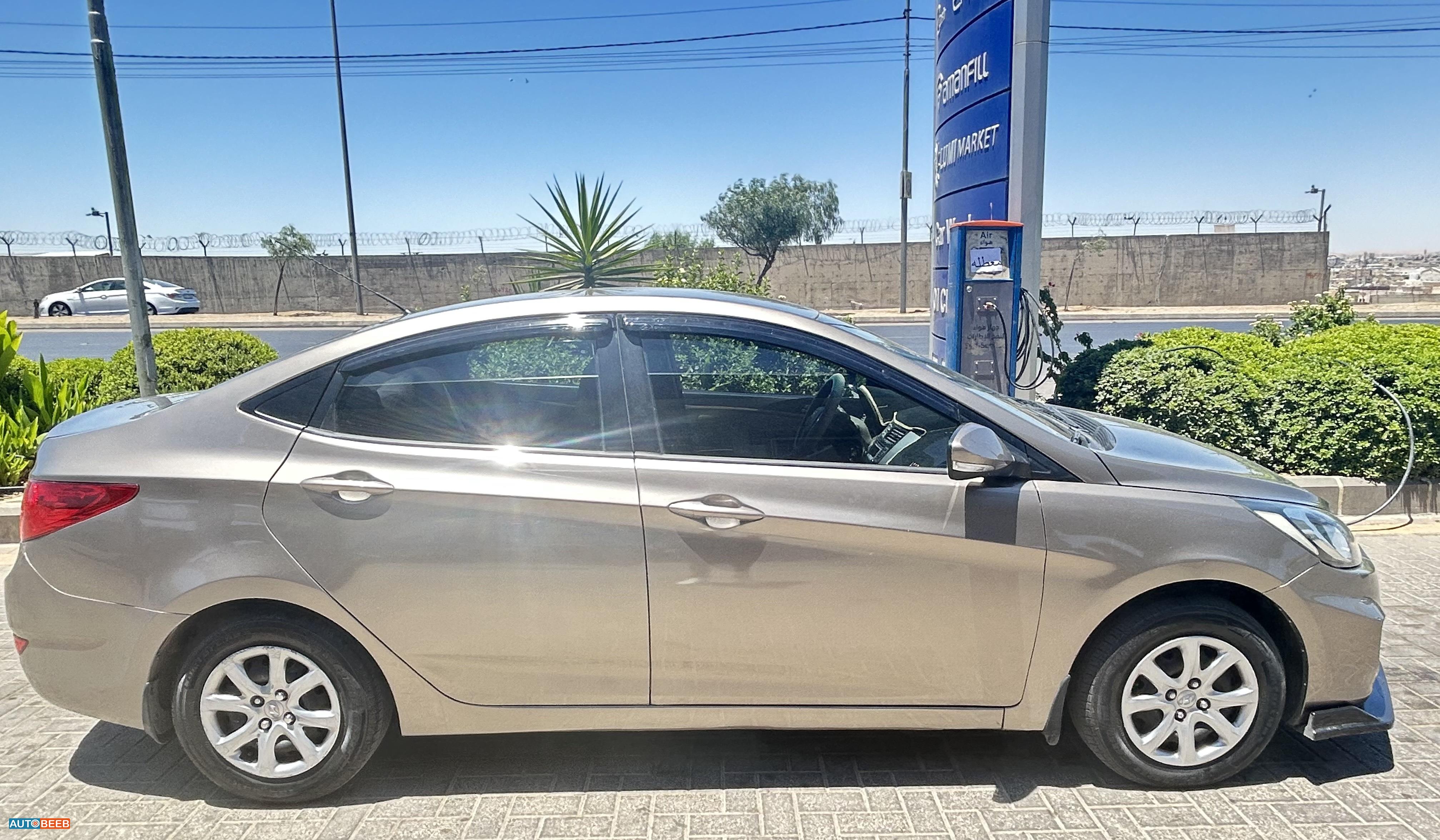 هيونداي اكسنت 2012