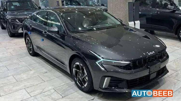 KIA K5 2025