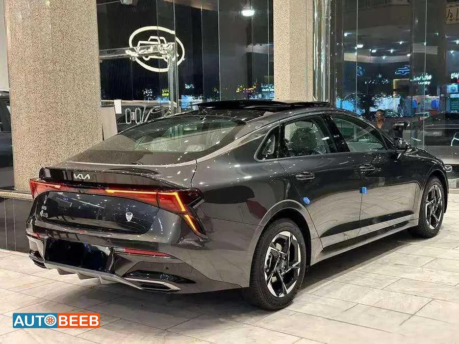 KIA K5 2025