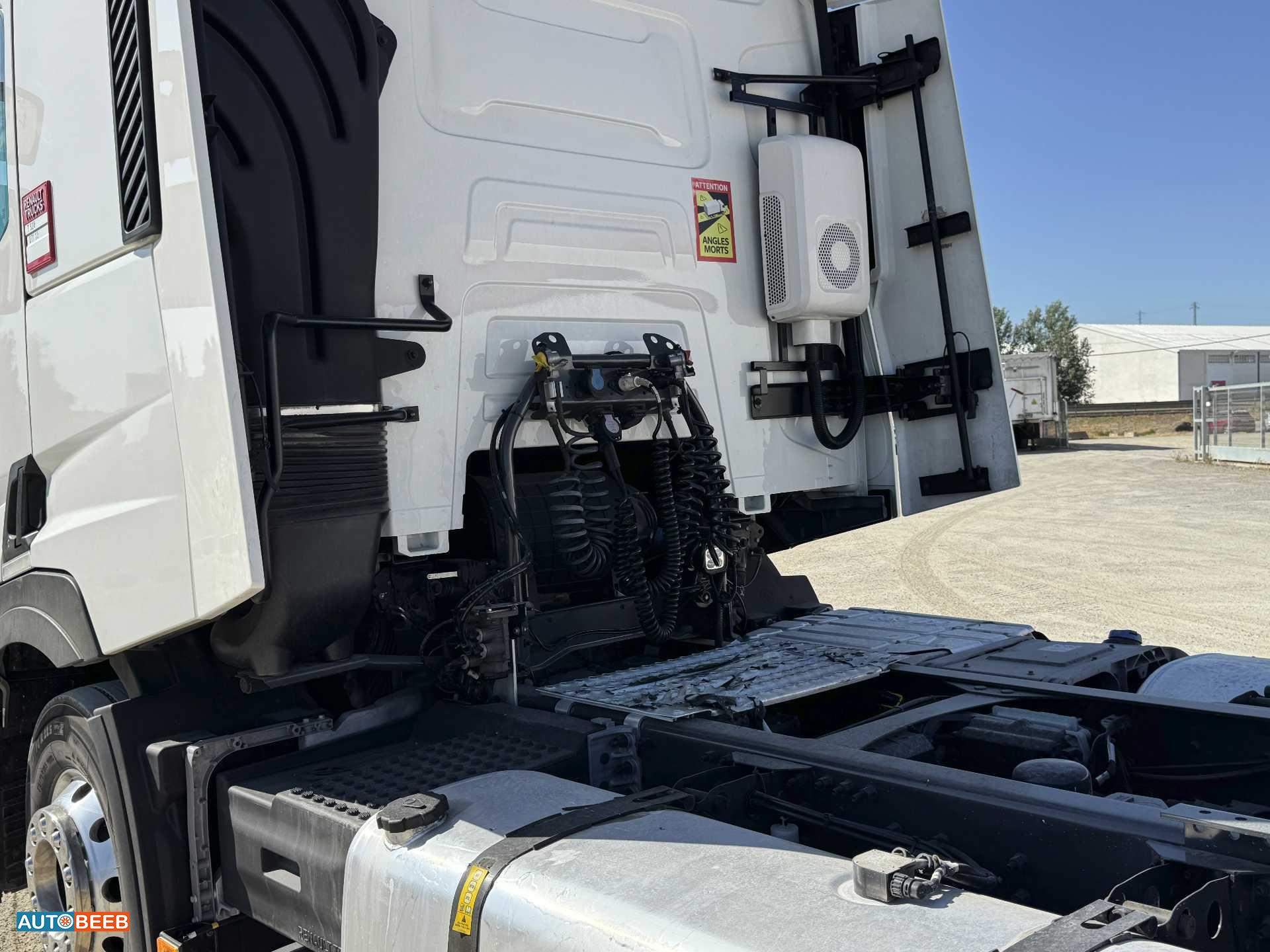 Tractor Unit Renault 2022