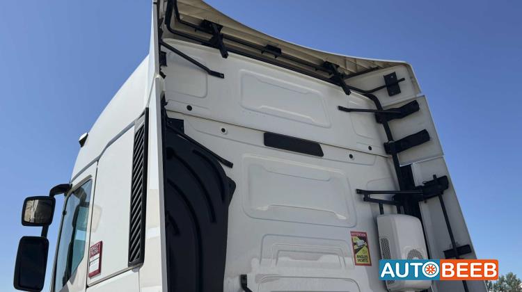 Tractor Unit Renault 2022