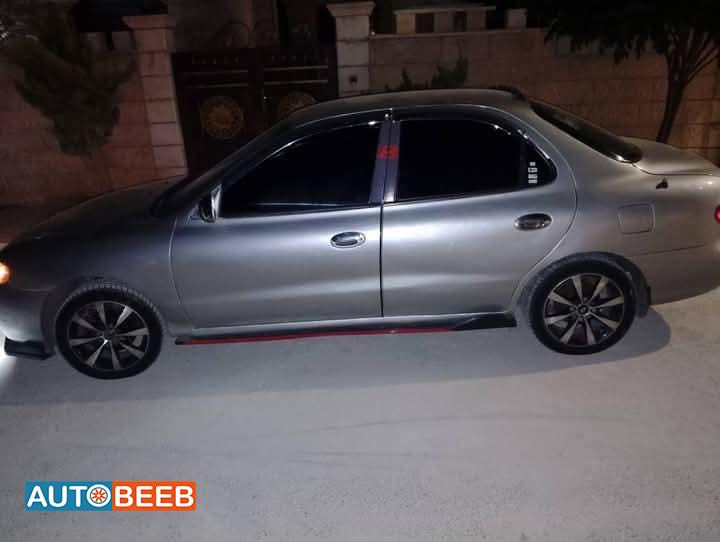 هيونداي افانتي 1995