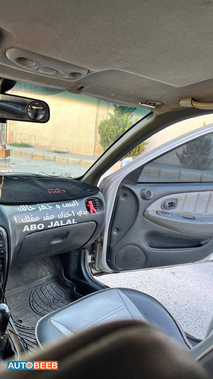 هيونداي افانتي 1995