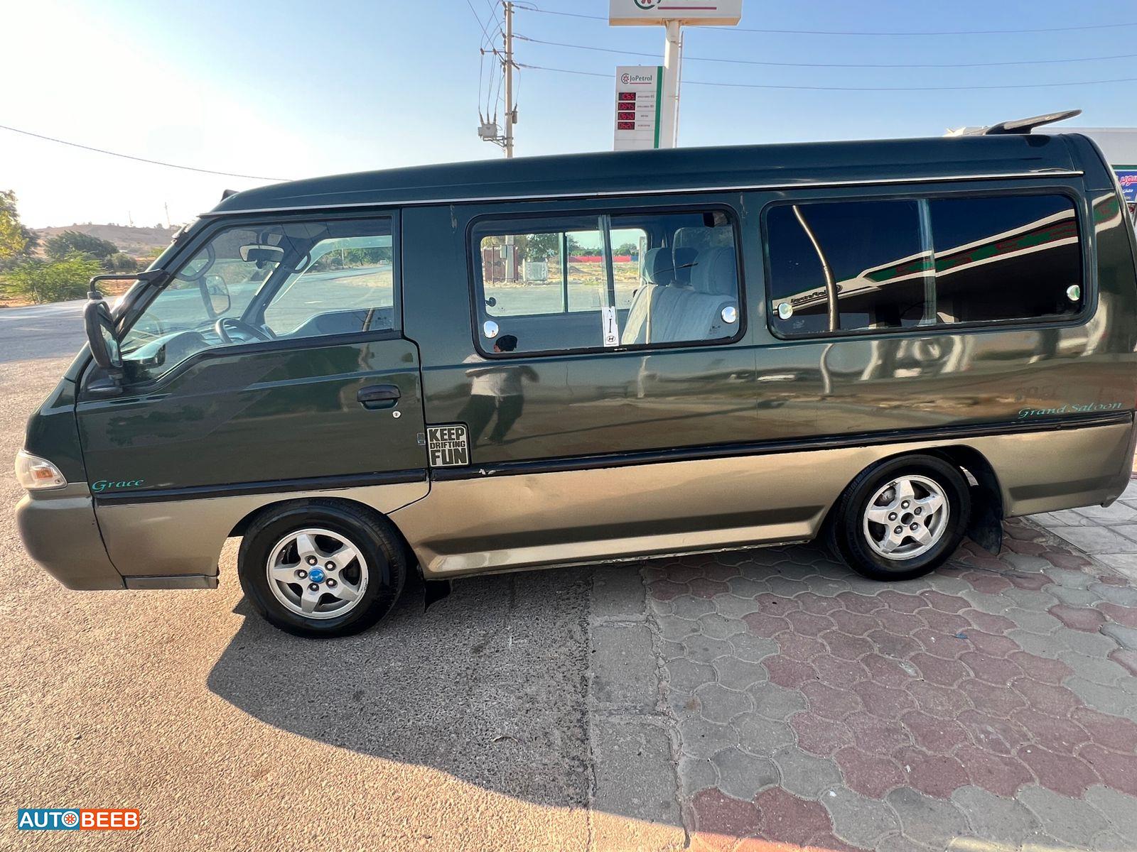 ميني باص هيونداي 2000