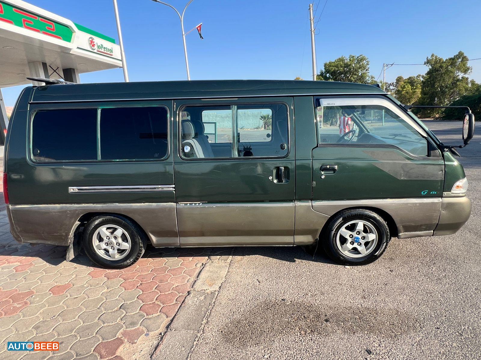 ميني باص هيونداي 2000