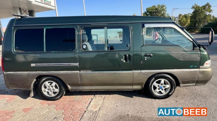 ميني باص هيونداي 2000