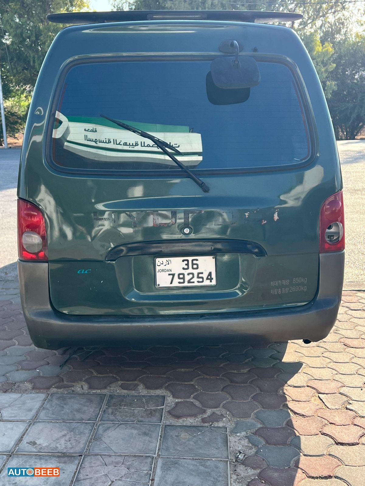 ميني باص هيونداي 2000