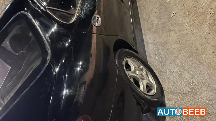 هيونداي افانتي 1999