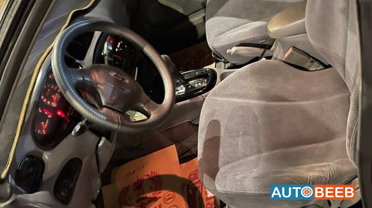 هيونداي افانتي 1999