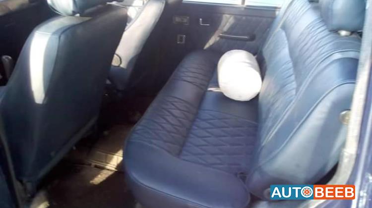 ميتسوبيشي باجيرو 1989