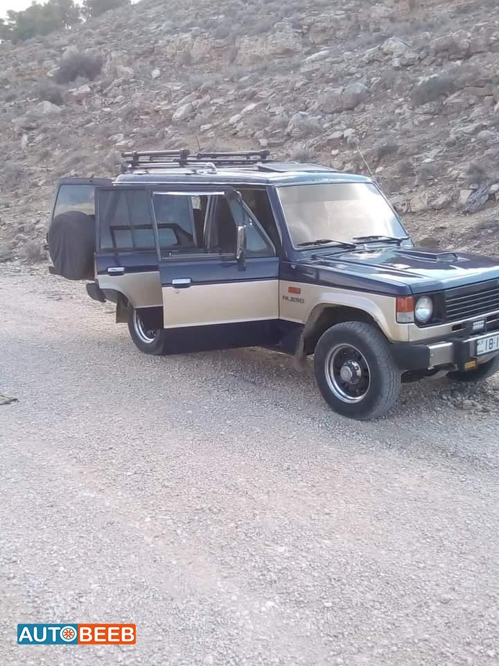 ميتسوبيشي باجيرو 1989