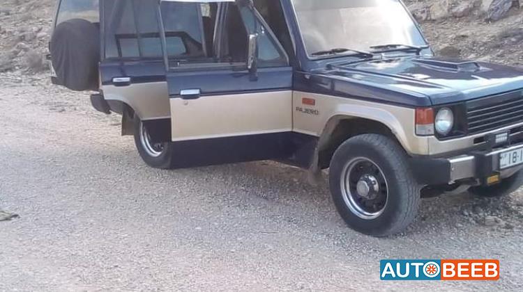 ميتسوبيشي باجيرو 1989