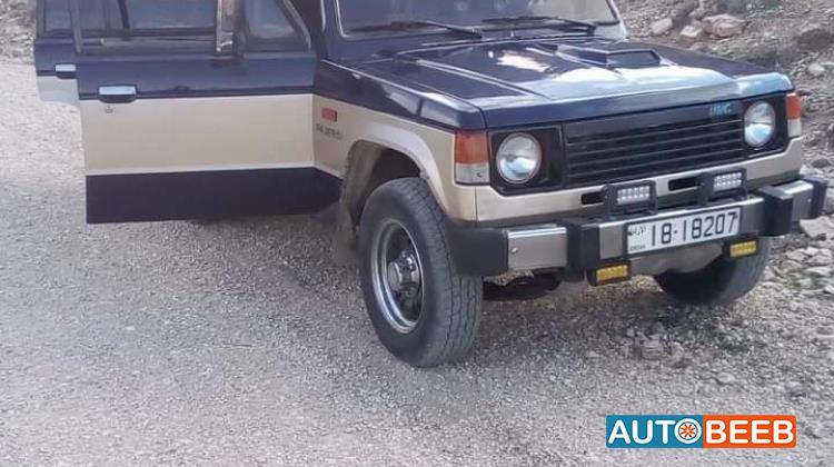 ميتسوبيشي باجيرو 1989