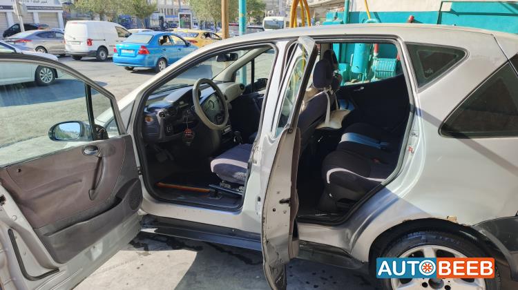 مرسيدس بنز A140 2000