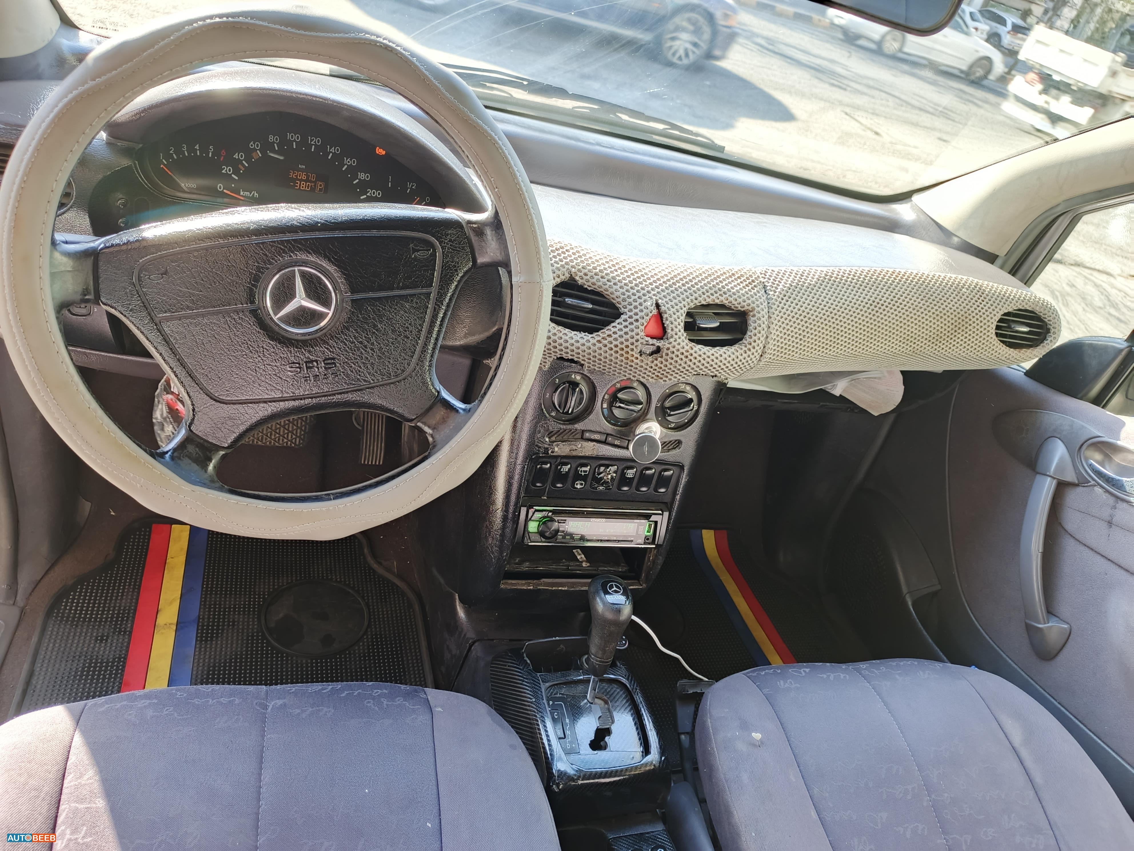 مرسيدس بنز A140 2000