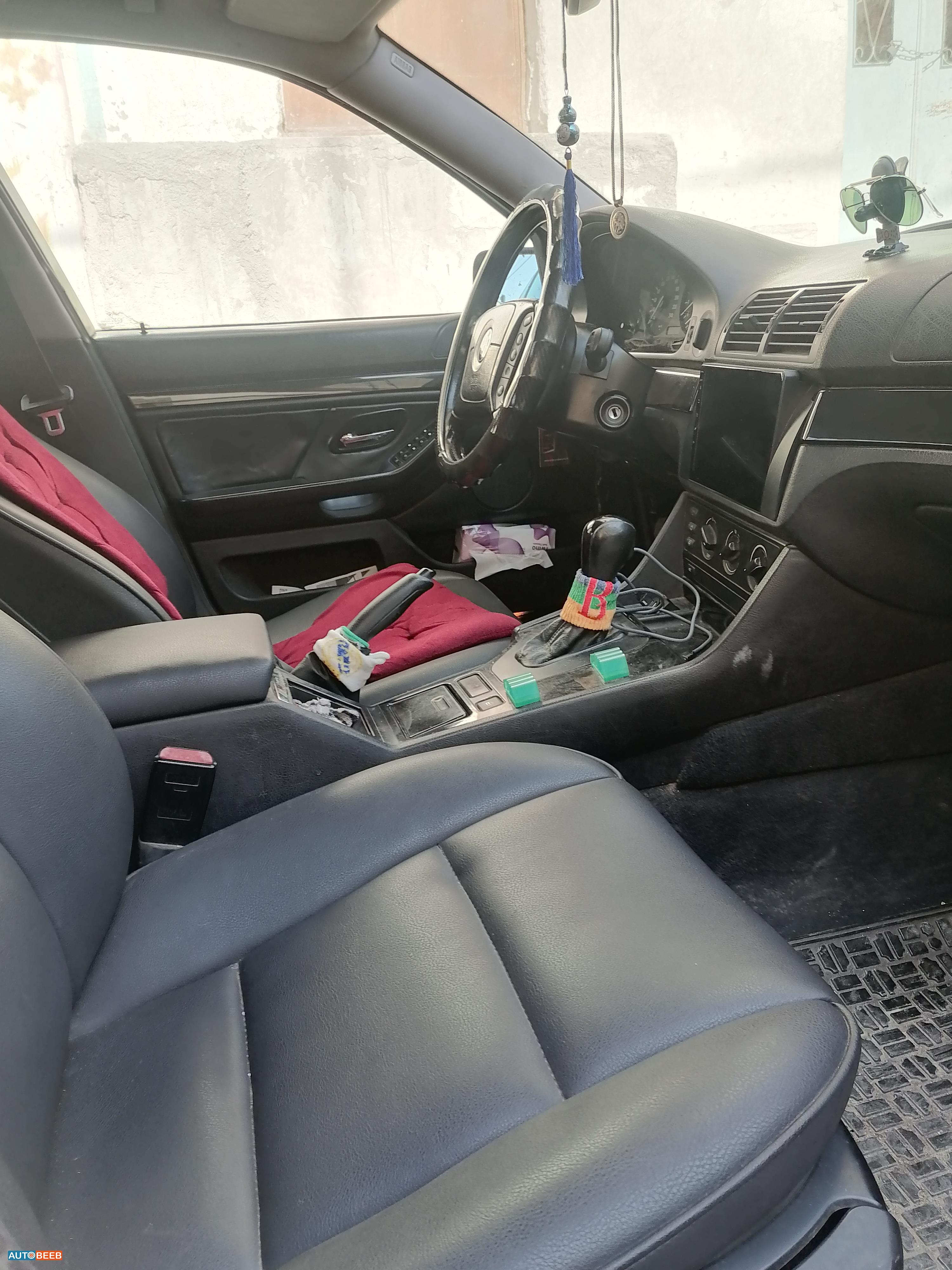 بي ام دبليو 520 2000