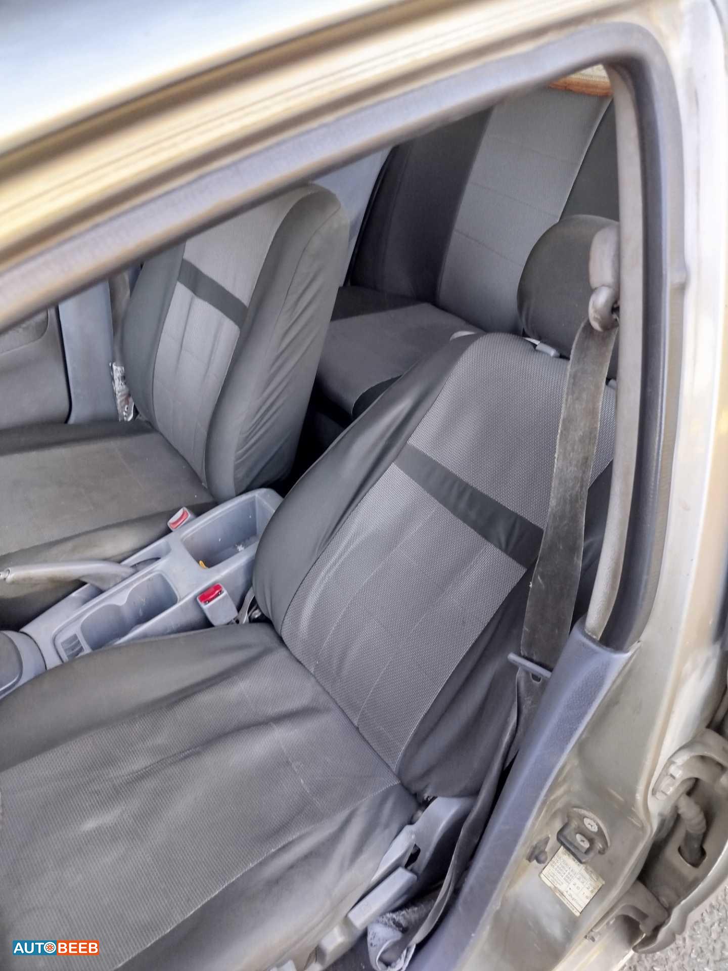 Mitsubishi Lancer 2002