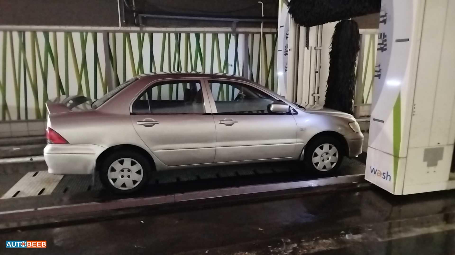 Mitsubishi Lancer 2002