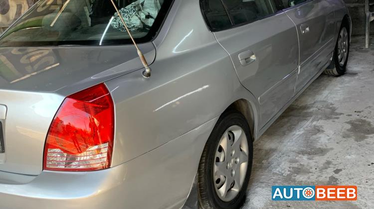 Hyundai Elantra 2005