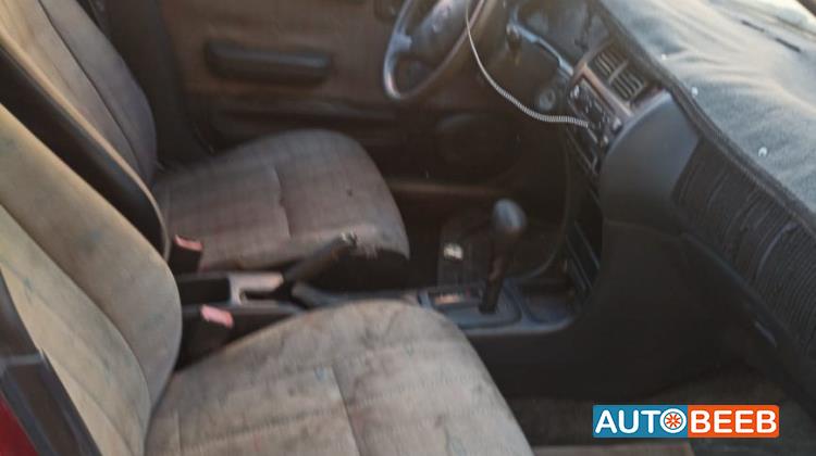 تويوتا كورولا 1995