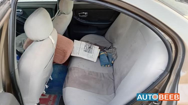 Hyundai Elantra 2001