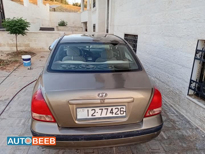 Hyundai Elantra 2001
