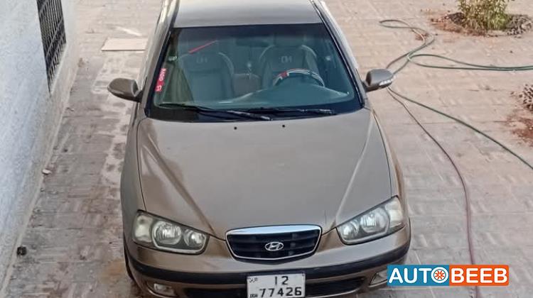 Hyundai Elantra 2001