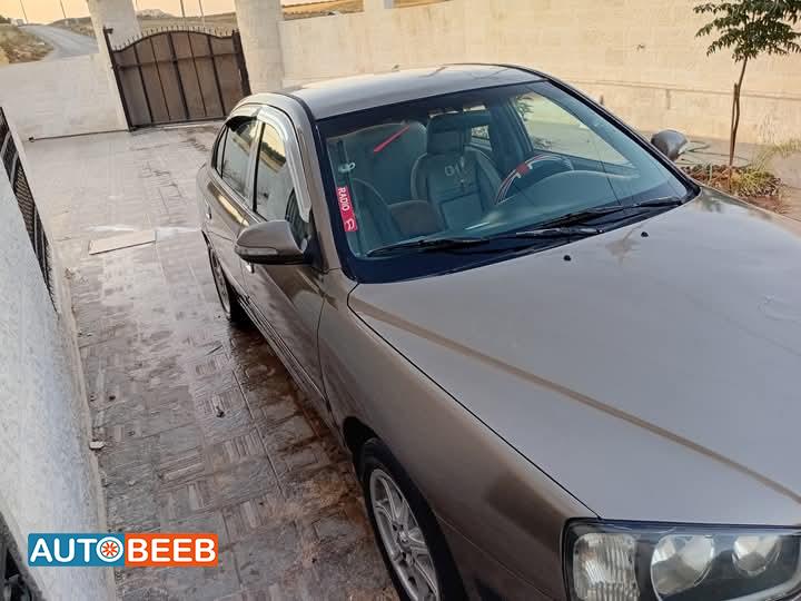 Hyundai Elantra 2001