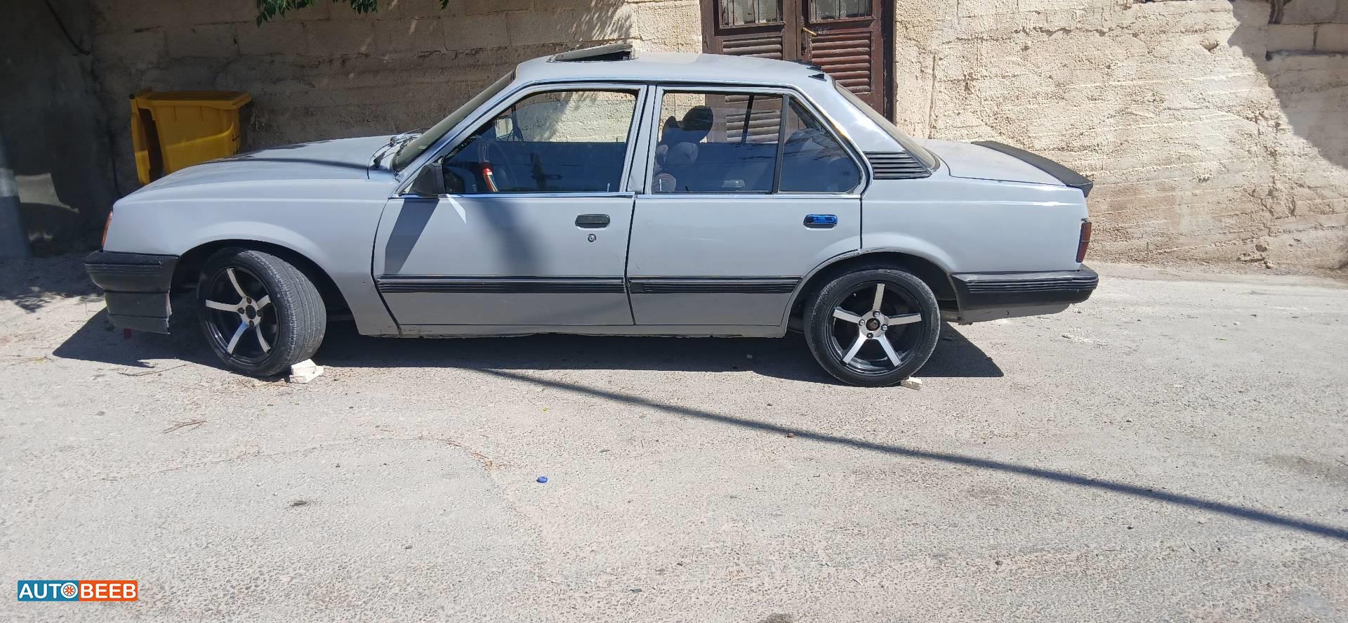 اوبل كاديت 1982