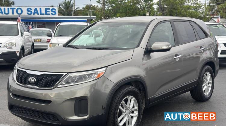 كيا سورينتو 2015