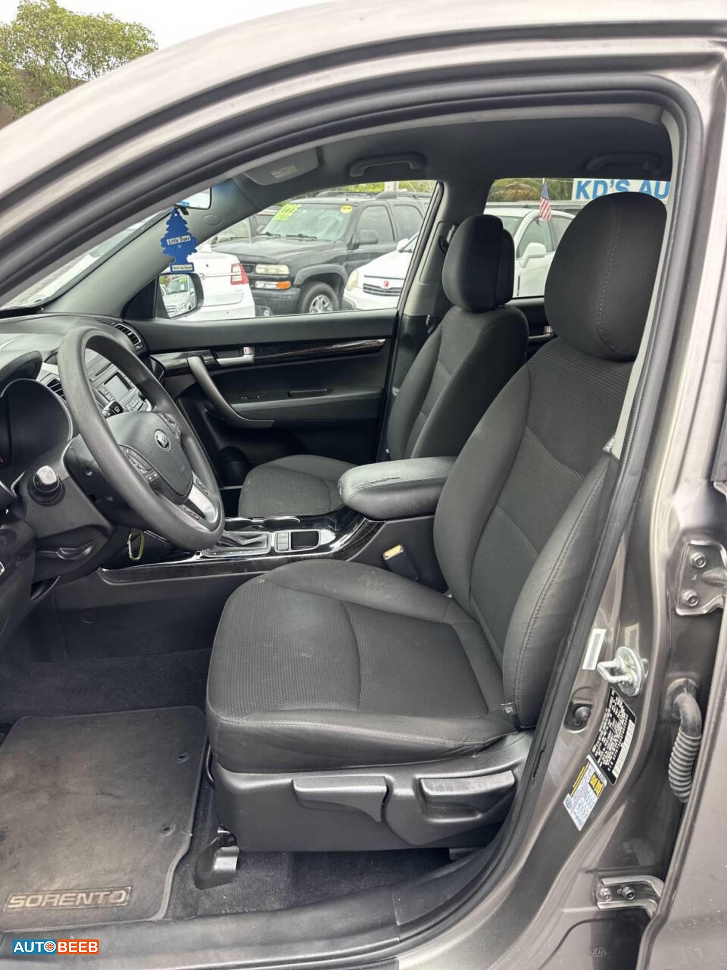 كيا سورينتو 2015