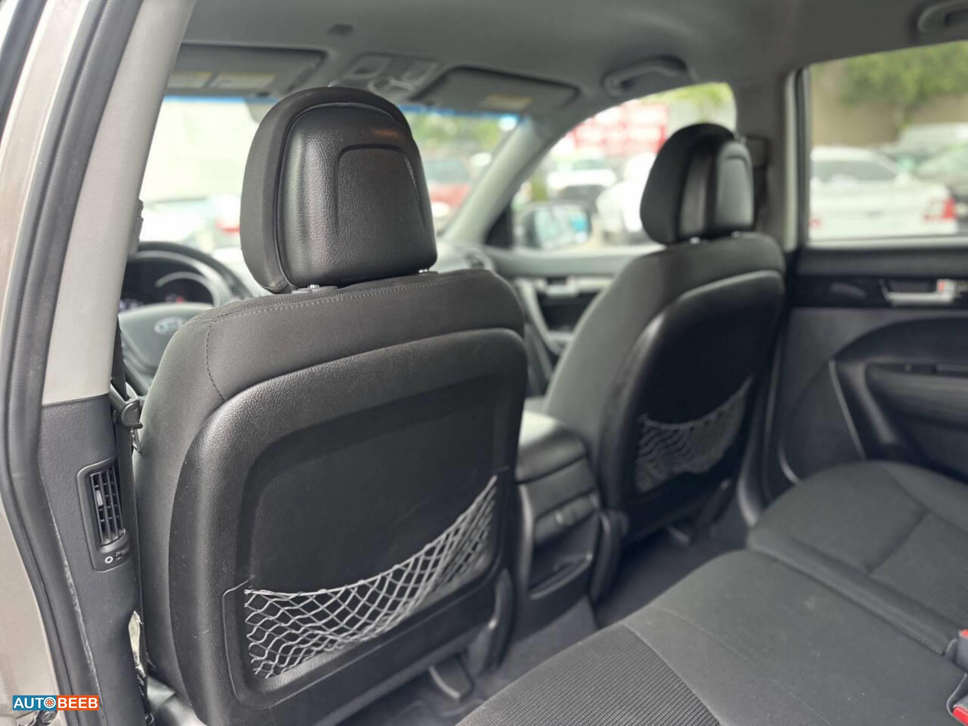 كيا سورينتو 2015