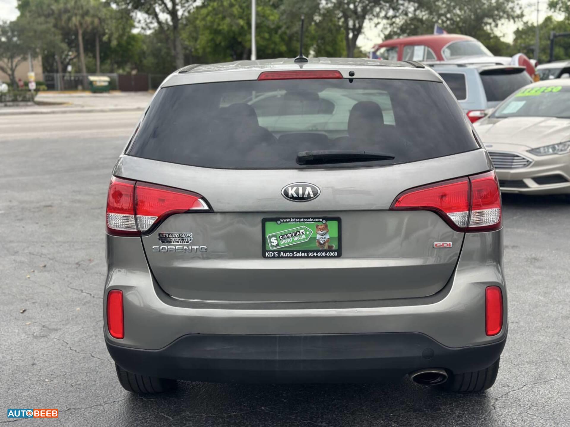 كيا سورينتو 2015