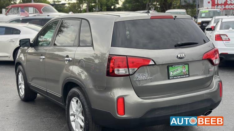 كيا سورينتو 2015