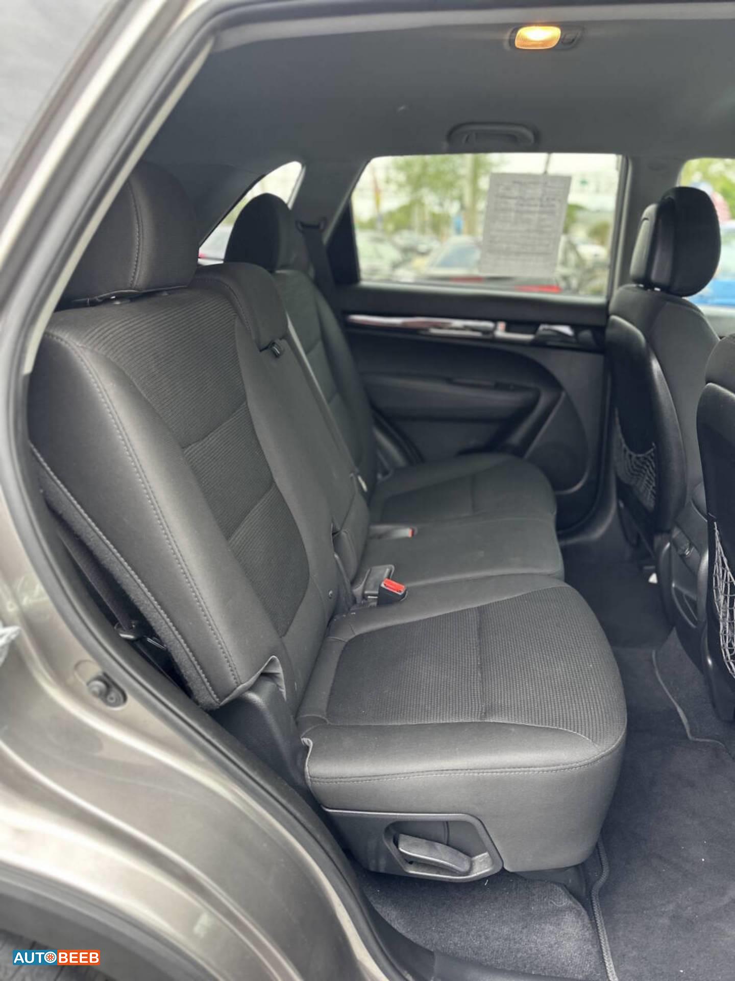 كيا سورينتو 2015