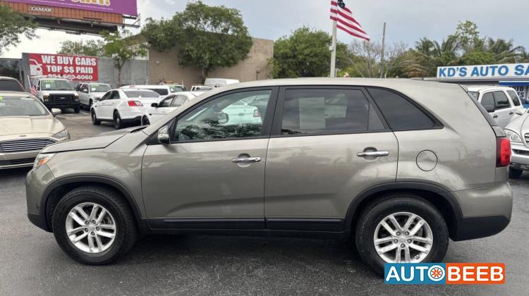 كيا سورينتو 2015