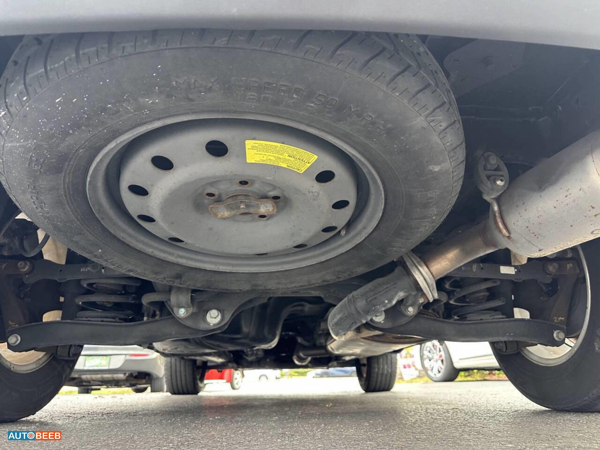 كيا سورينتو 2015