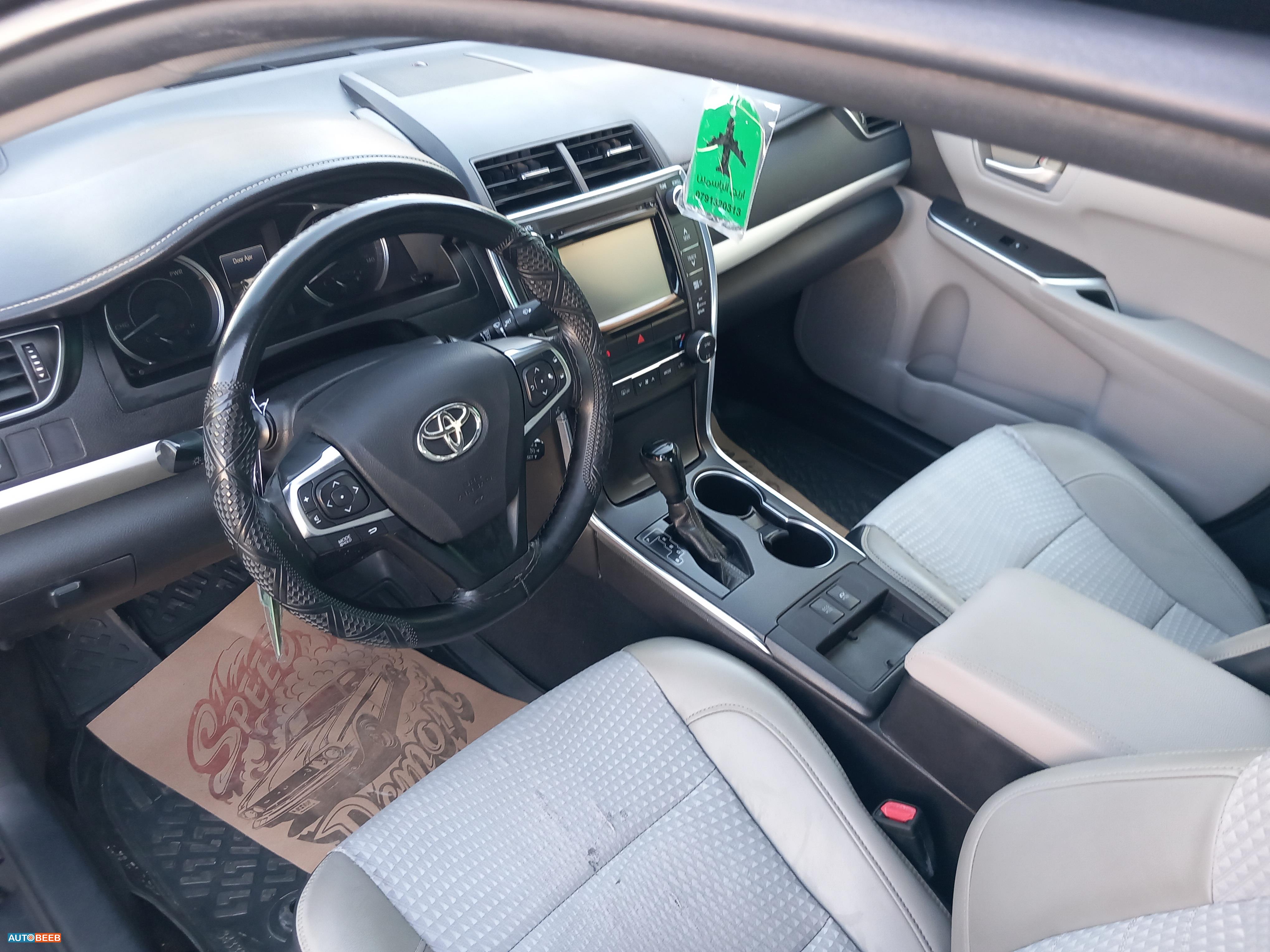 تويوتا كامري 2015