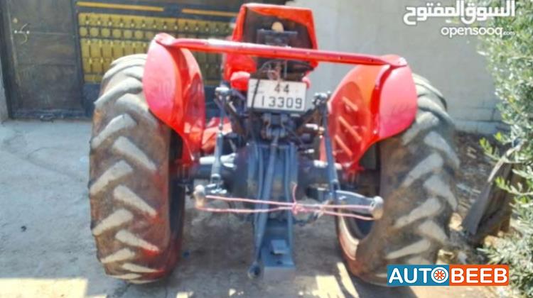 Tractor Massey Ferguson 2015