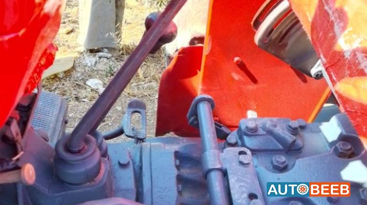 Tractor Massey Ferguson 2015