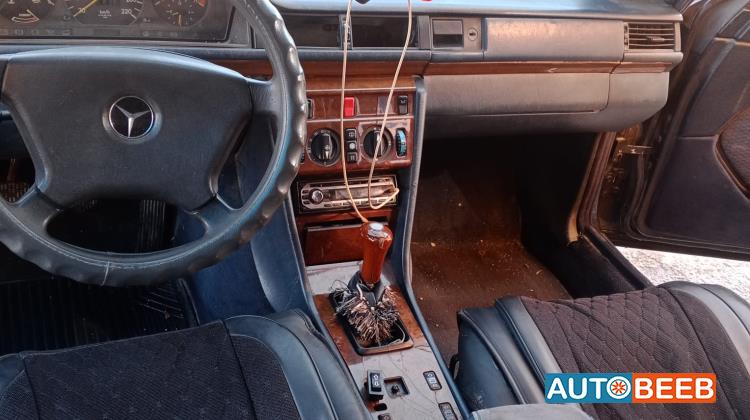 Mercedes Benz E200 1991